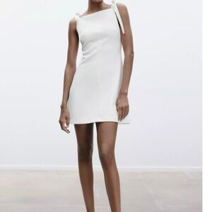 Zara Elegant White Sleeveless Dress